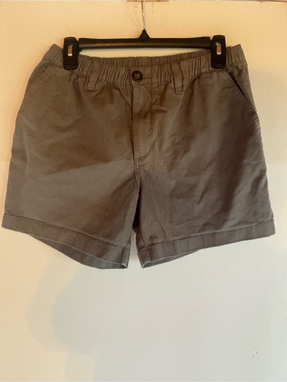 Chubbies Men’s Gray Solid Chino Shorts M Regular Elastic Waist Pockets Button
